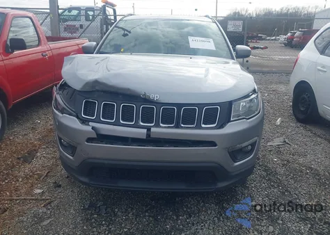 2019 Jeep Compass Sun And Wheel Fwd z USA, uszkodzony, nr VIN 3C4NJCBB4KT615885